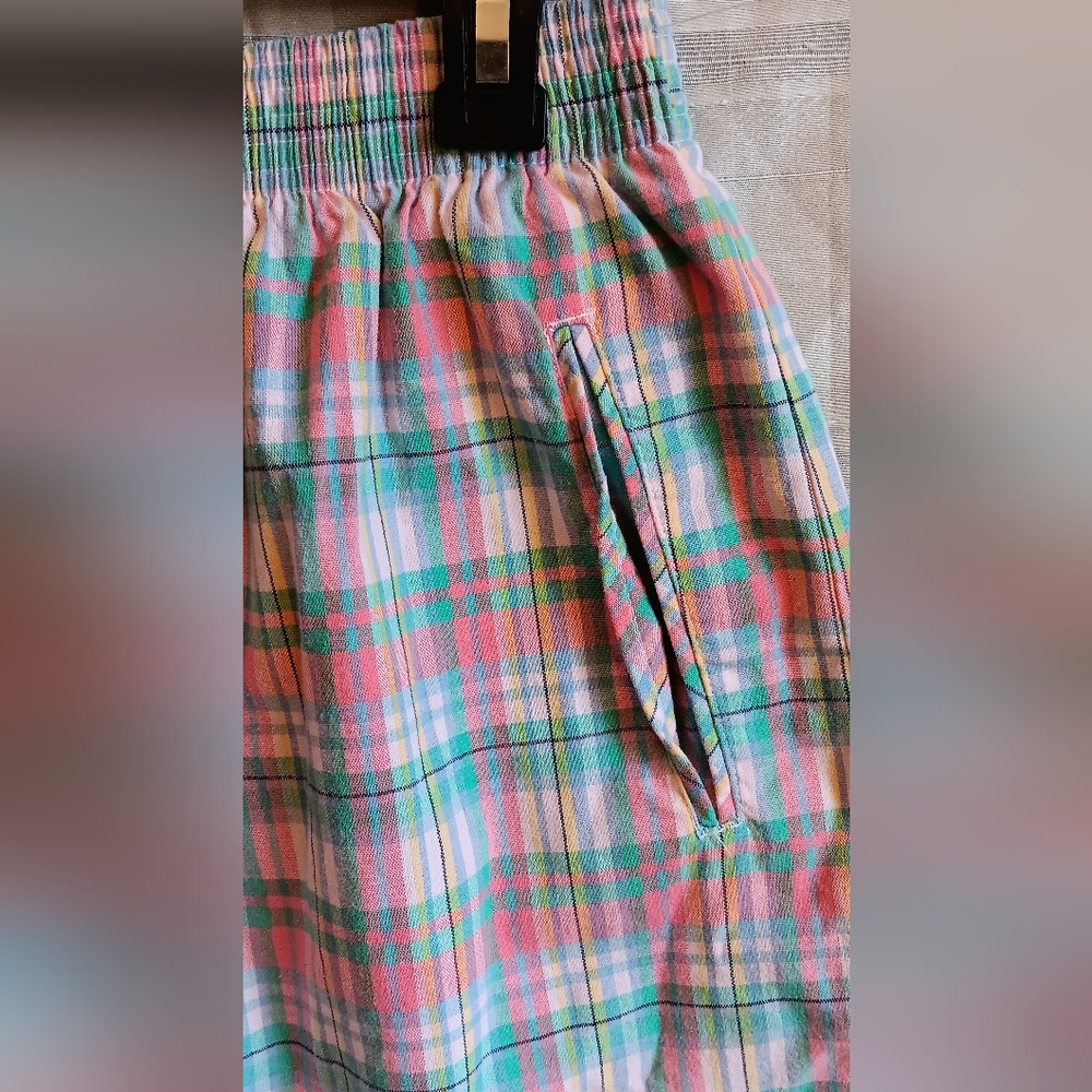Vintage Ladies Koret Multicolor Plaid Shorts - Picture 3 of 11